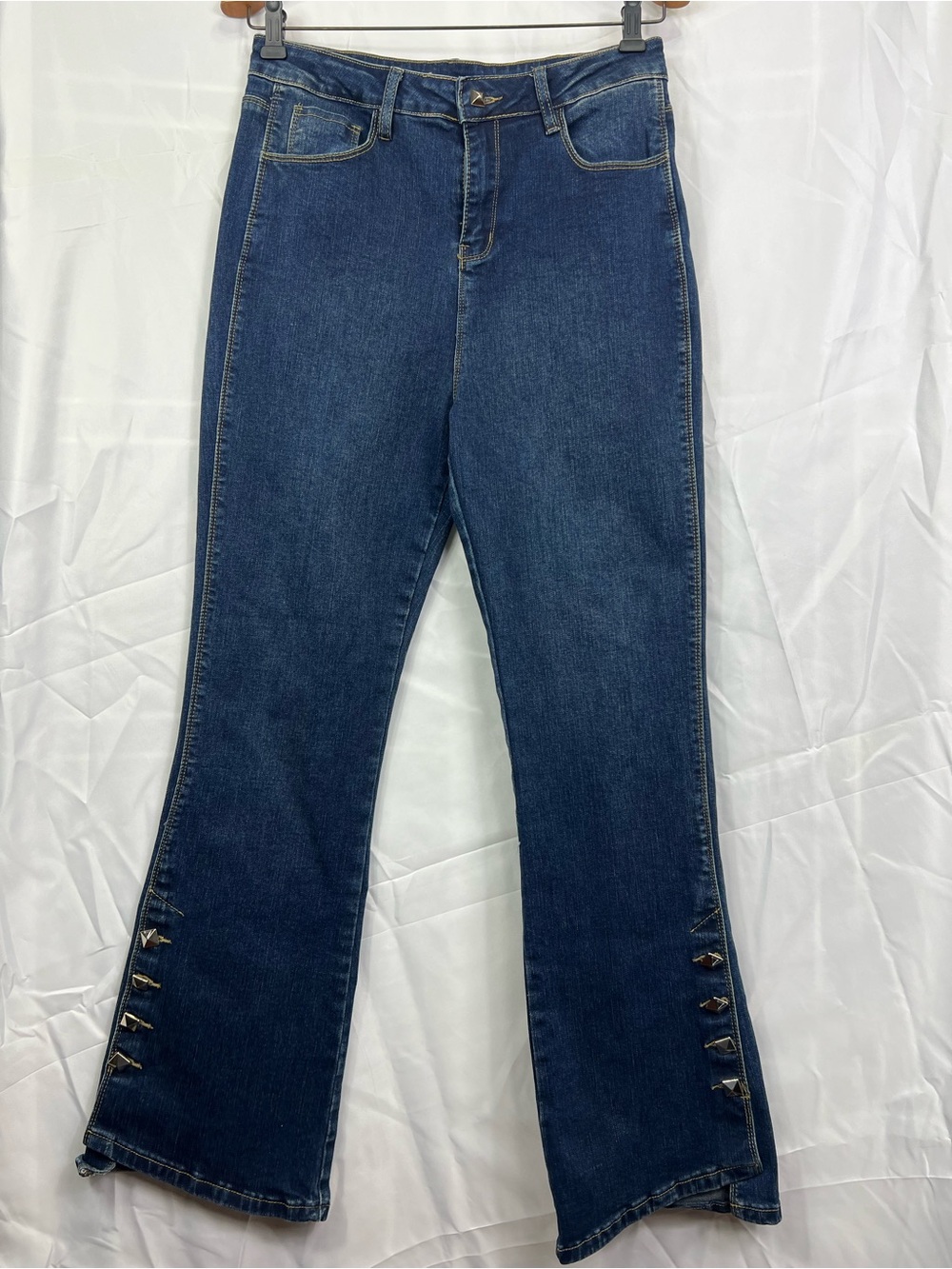 Oolala-Classic Dark Blue Women's Flared Jeans with Side Button Detail